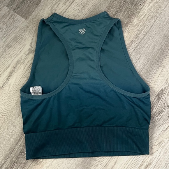 Forever 21 Active Crop Top – Size S (Small) - Picture 8 of 8
